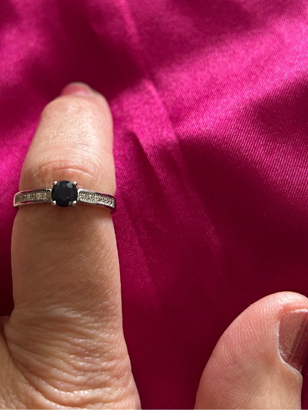 Size 7 Silver Ring with Sapphire Chip and Cubit Zirconia